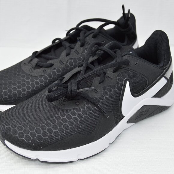 Nike Legend Essential 2 Women's Workout Shoes Size 7 (New) - Picture 1 of 11